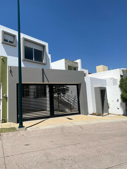 Casa - Lomas de Gran Jardin