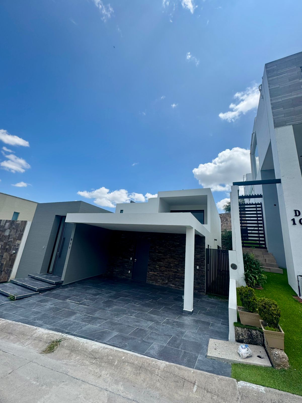 Casa - Lomas del Molino I